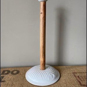 Farmhouse Style Paper Towel Holder